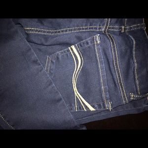 Juniors jeans